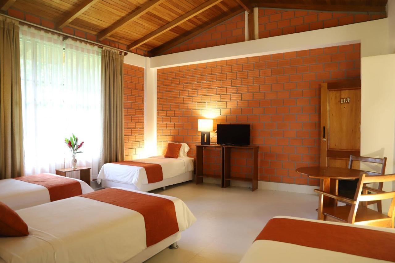 Altavista Casahotel - Asociado Casa Andina Moyobamba Bagian luar foto