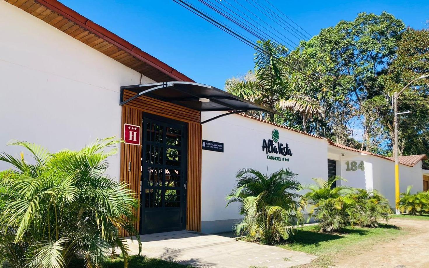 Altavista Casahotel - Asociado Casa Andina Moyobamba Bagian luar foto