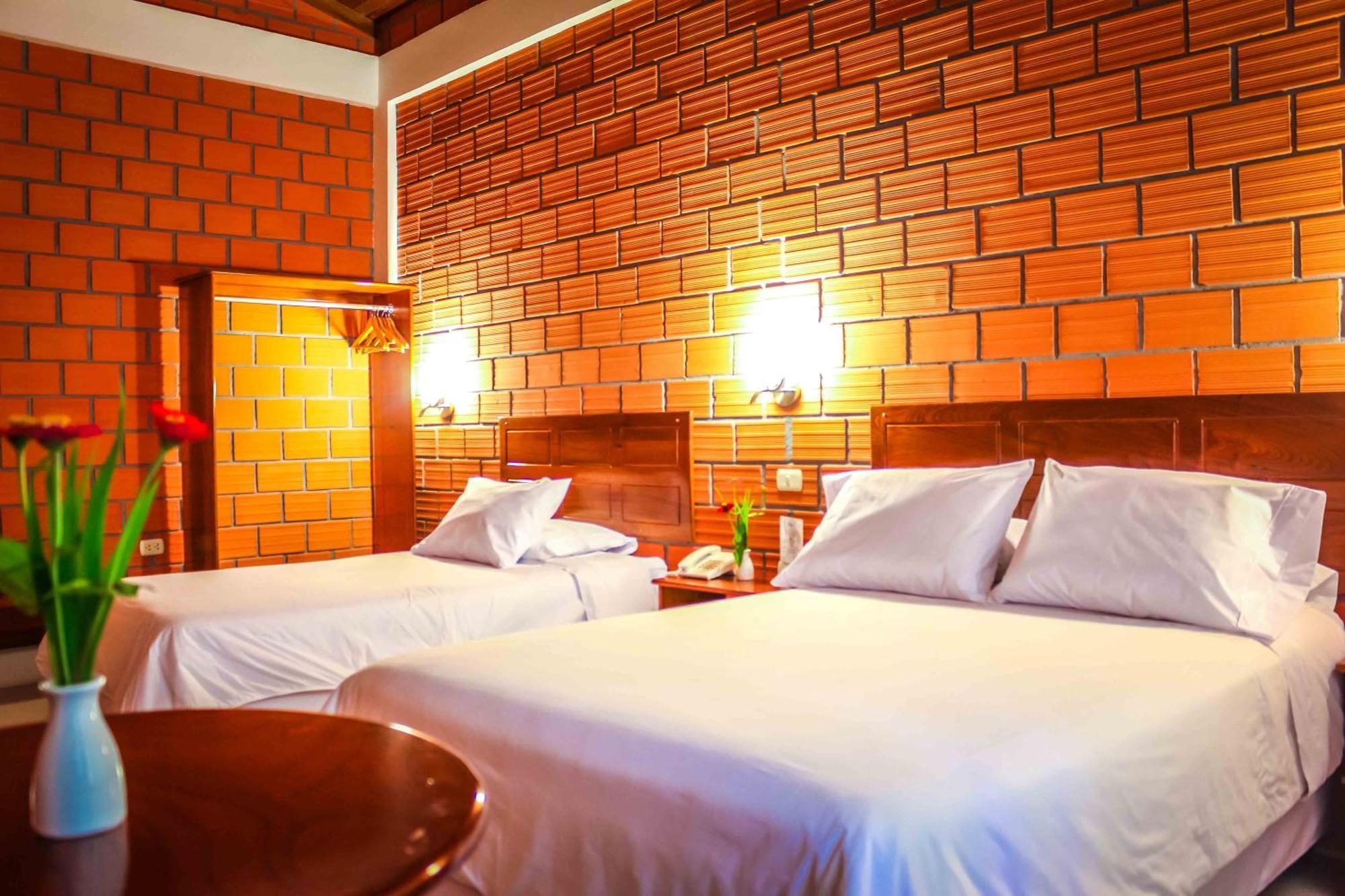 Altavista Casahotel - Asociado Casa Andina Moyobamba Bagian luar foto
