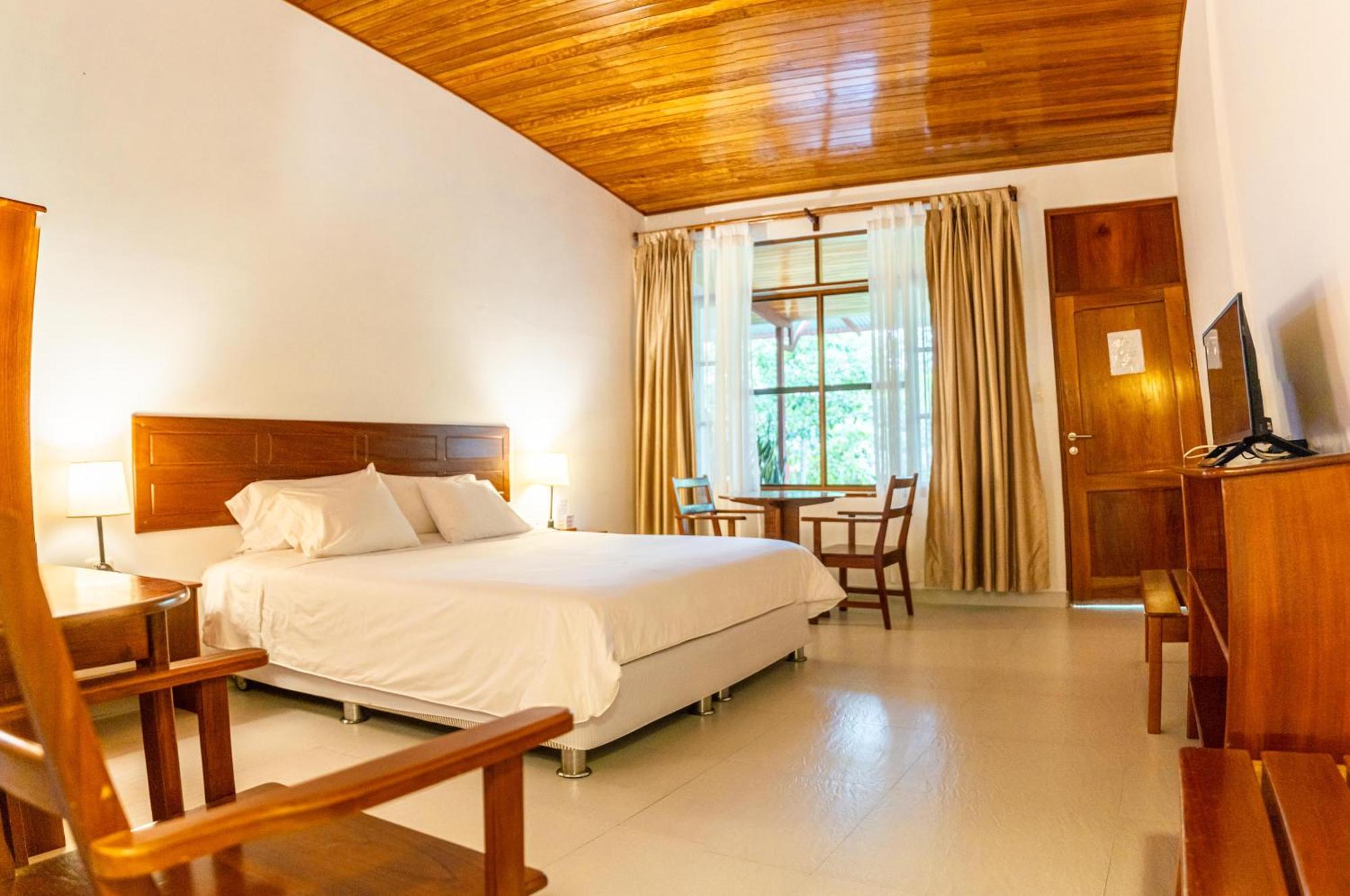 Altavista Casahotel - Asociado Casa Andina Moyobamba Bagian luar foto