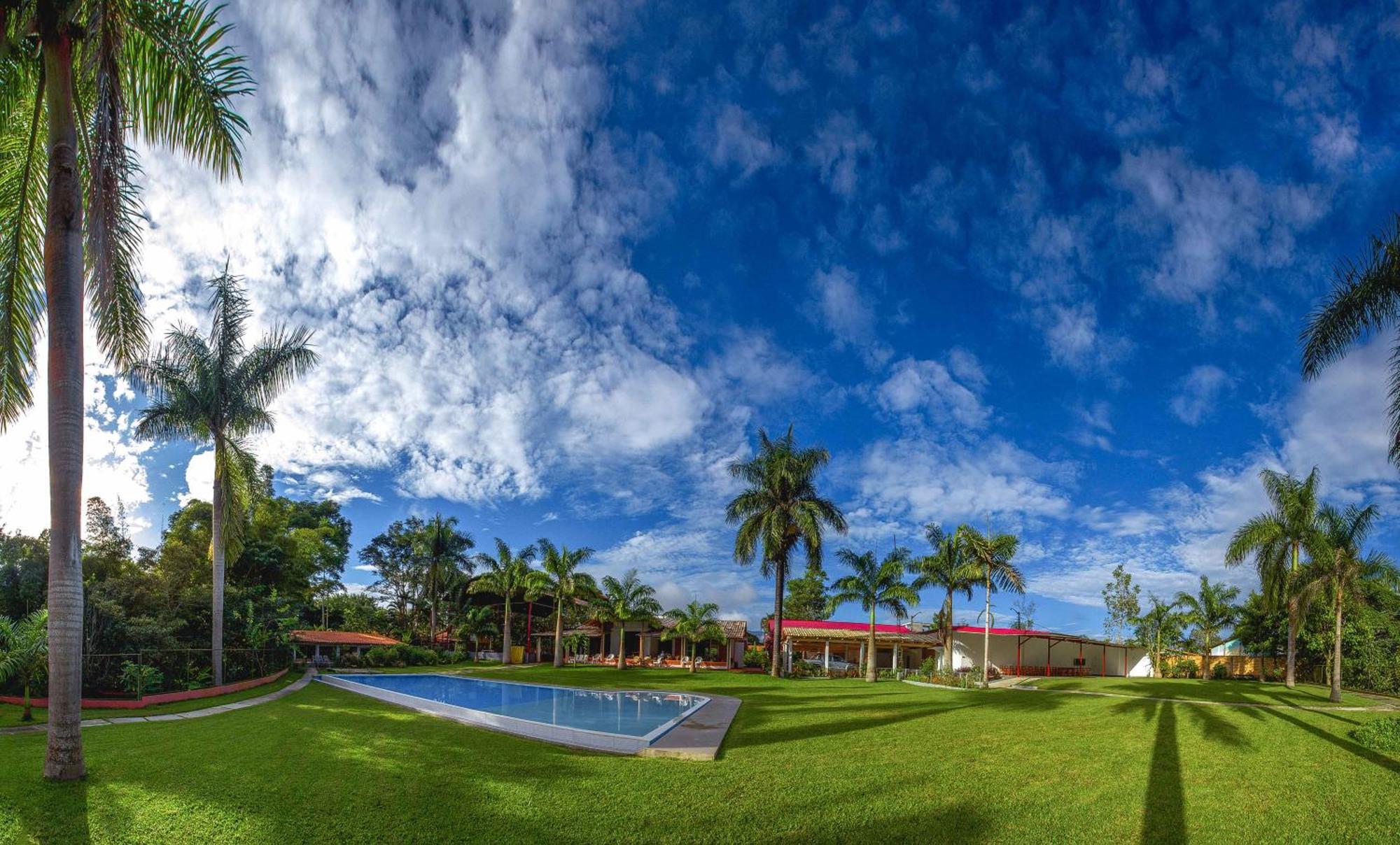 Altavista Casahotel - Asociado Casa Andina Moyobamba Bagian luar foto